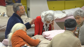 האח הגדול VIP, עונה 1, פרק 18: המודח השביעי עוזב את הבית