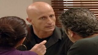 החיים זה לא הכל, עונה 9, פרק 11: מקסימום יצליח?