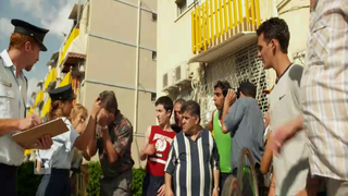 שנות ה-80, עונה 2, פרק 4: משולש רומנטי