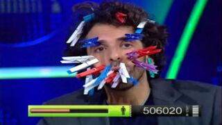 צחוק מעבודה, עונה 6, פרק 9: עפים על אטבים