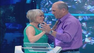 משאבת הכסף, עונה 1, פרק 9: לרקוד כל הדרך למשאבה