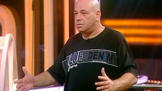 כלוב הזהב, עונה 4, פרק 1: ה"קוף" מגיע לכלוב!