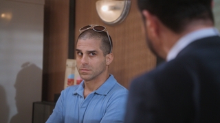 השגרירות, עונה 1, פרק 4: קונסול של כבוד