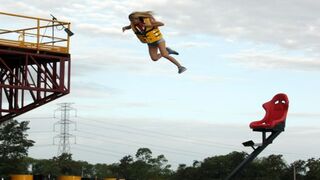 101 דרכים לעוף משעשועון, עונה 1, פרק 7: אנשי הים מתחרים באנשי החינוך