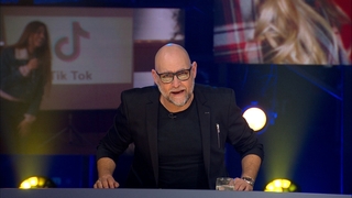 קומדי סטאר, עונה 1, פרק 1: תחרות הסטנדאפ מתחילה